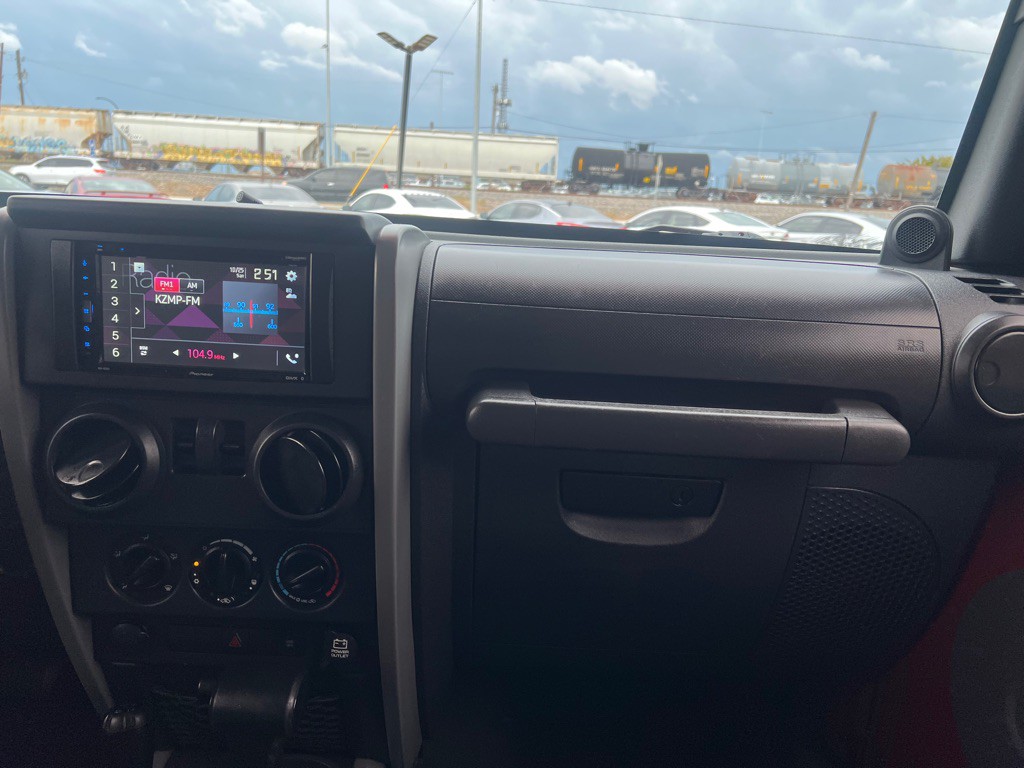 2009 Jeep Wrangler Image 16