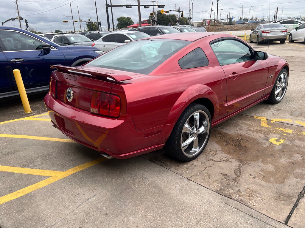 2005 Ford Mustang Image 5