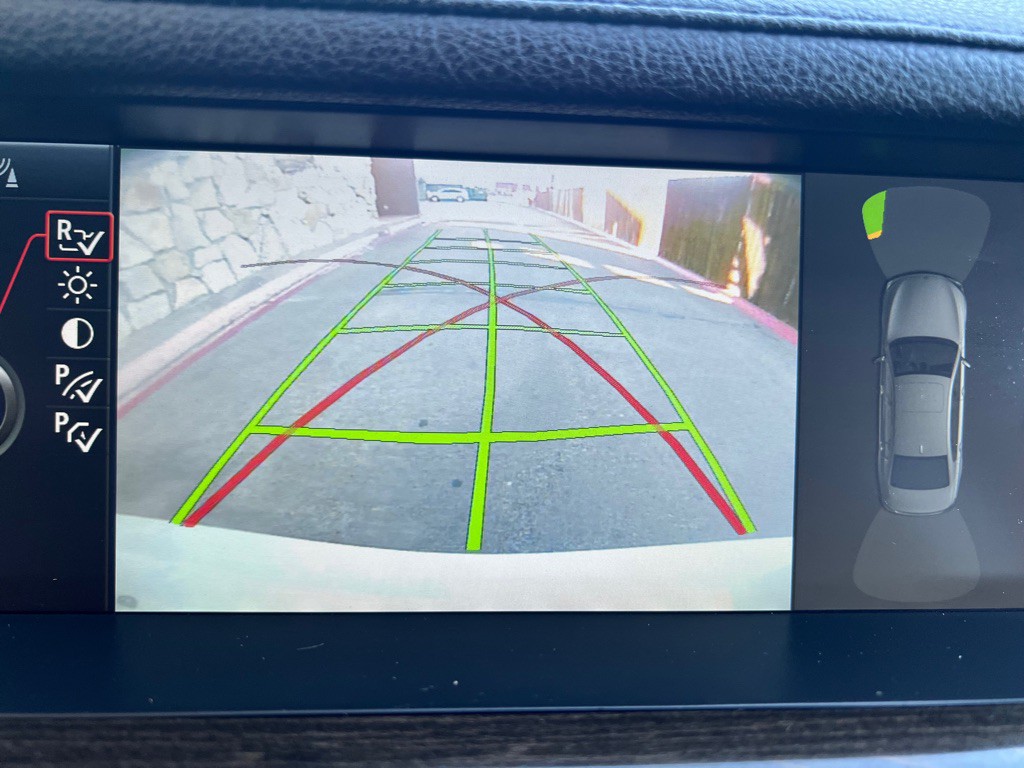 2012 BMW 7 Series Image 17