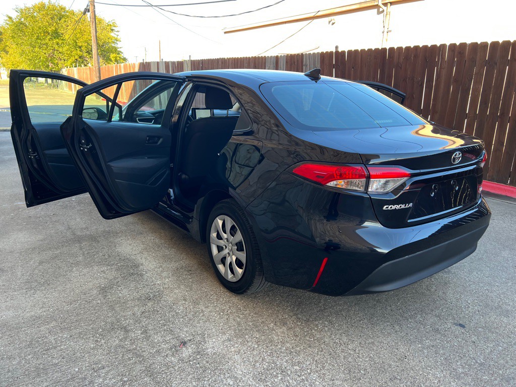 2025 Toyota Corolla Image 9