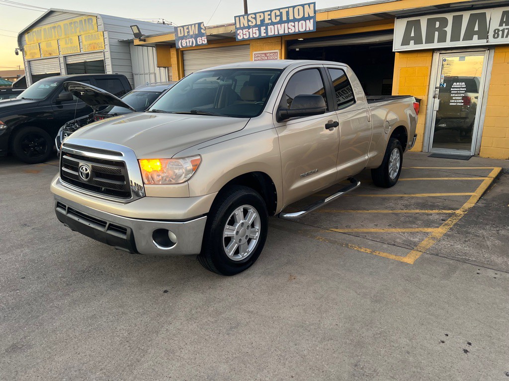2010 Toyota Tundra Image 3