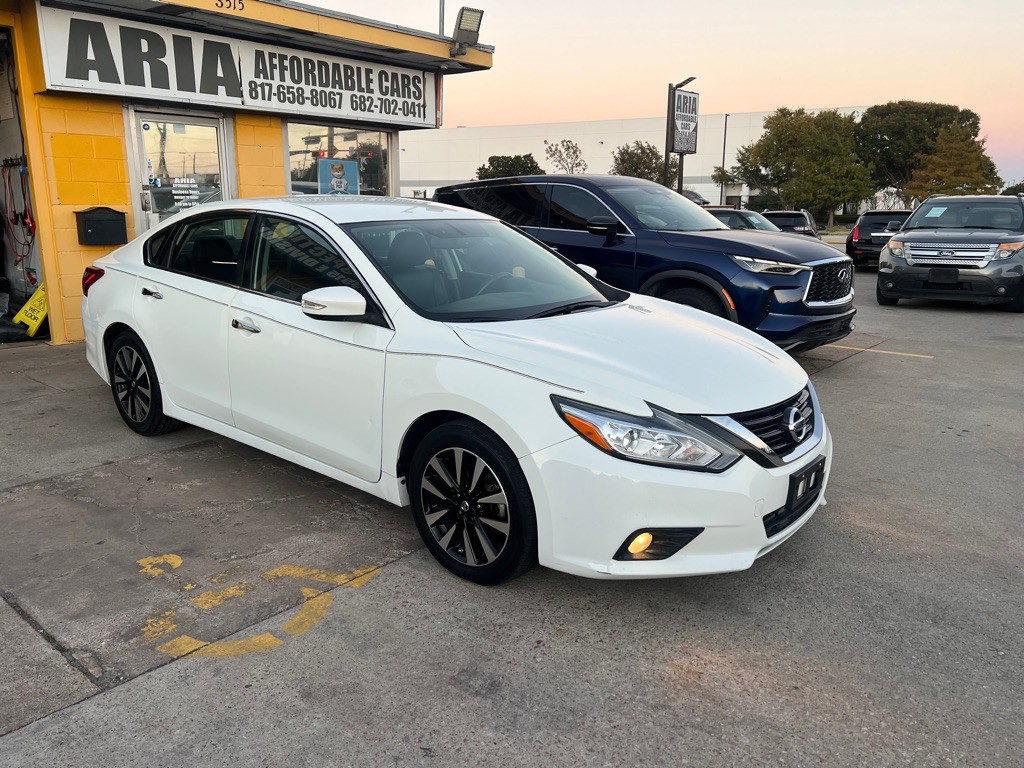 2018 Nissan Altima Image 1
