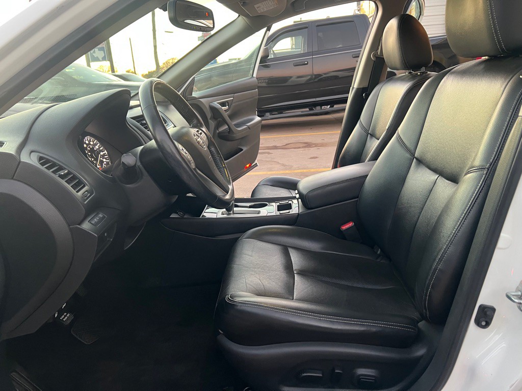 2018 Nissan Altima Image 11