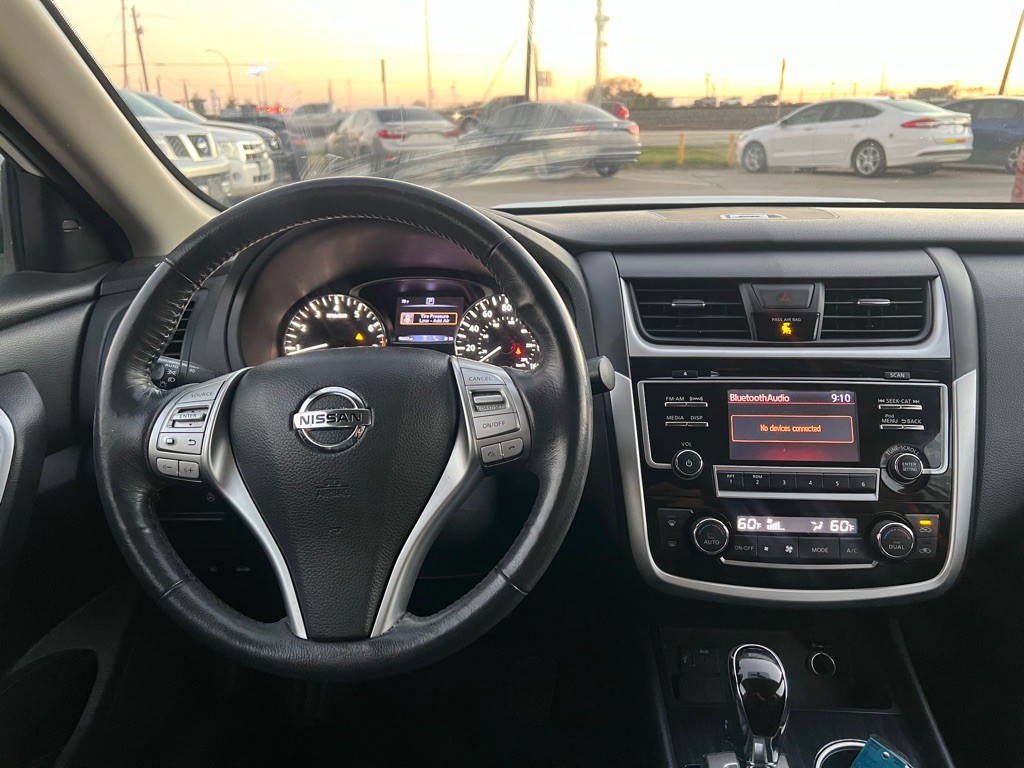 2018 Nissan Altima Image 15