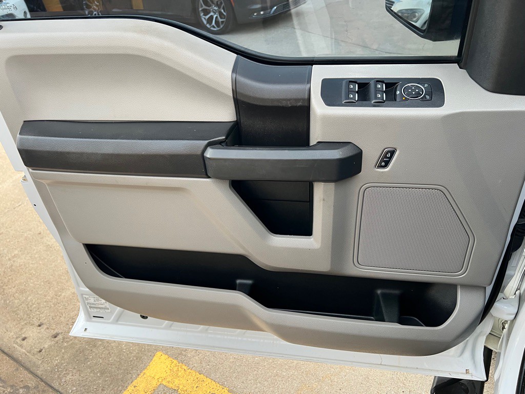 2015 Ford F-150 Image 19