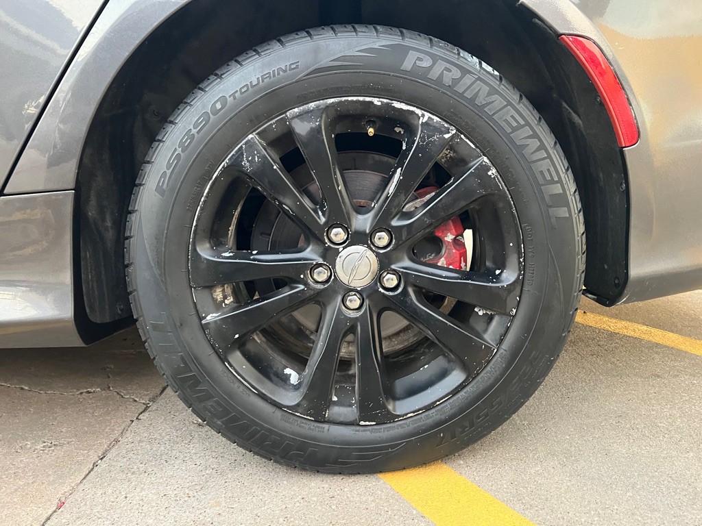 2015 Chrysler 200 Image 20