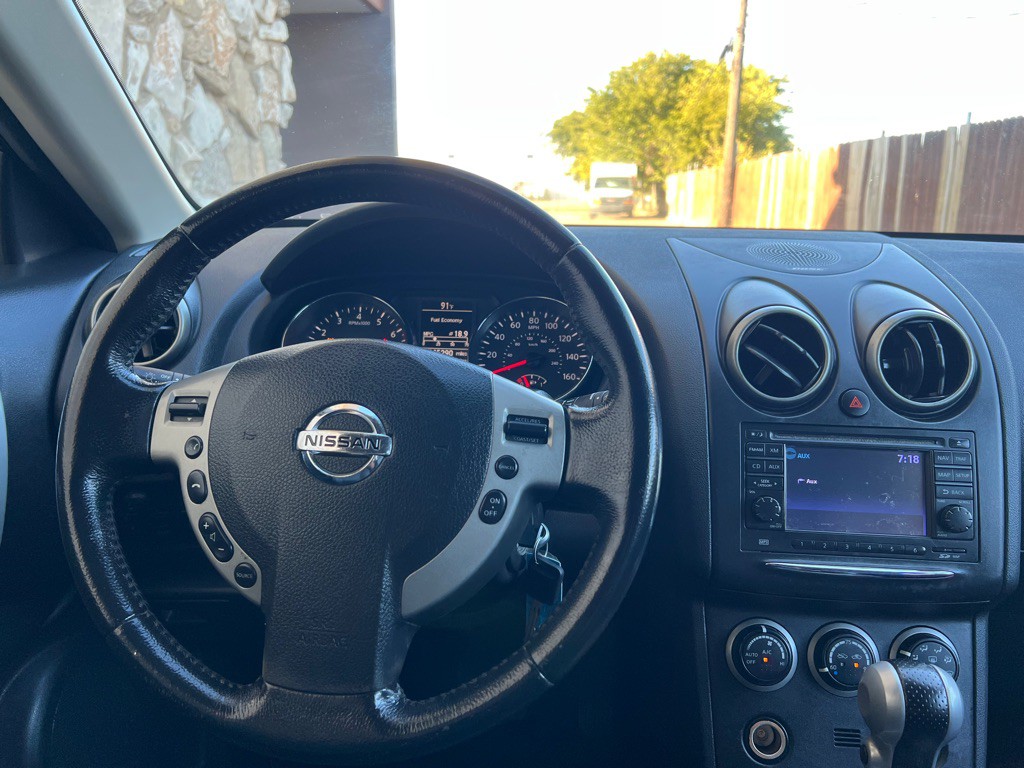 2013 Nissan Rogue Image 16