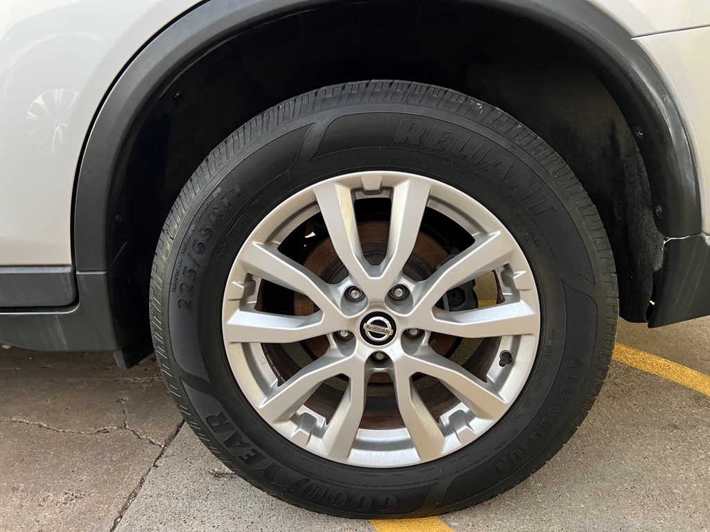 2017 Nissan Rogue Image 20