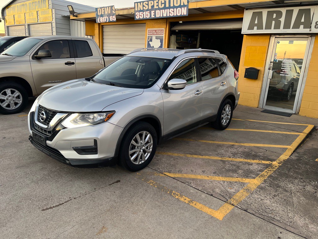2017 Nissan Rogue Image 4