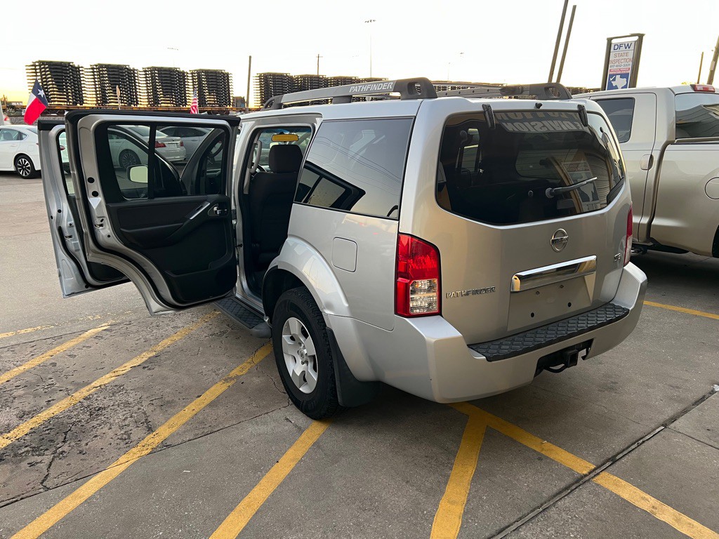 2006 Nissan Pathfinder Image 9