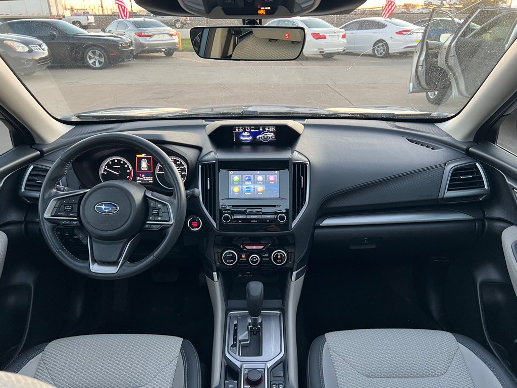 2022 Subaru Forester Image 17