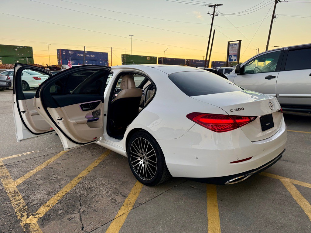 2022 Mercedes-Benz C-Class Image 10