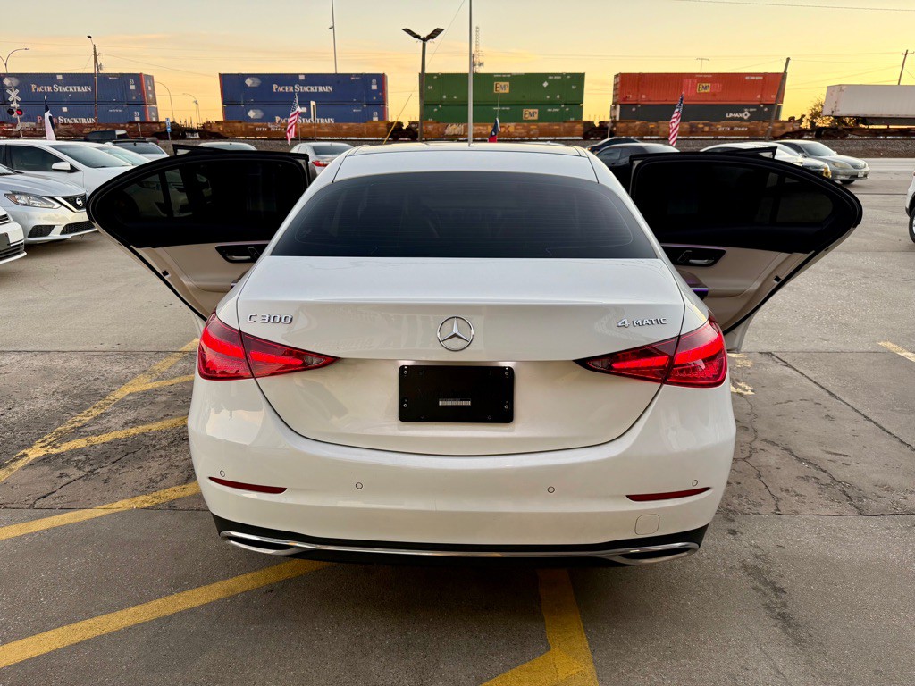 2022 Mercedes-Benz C-Class Image 11