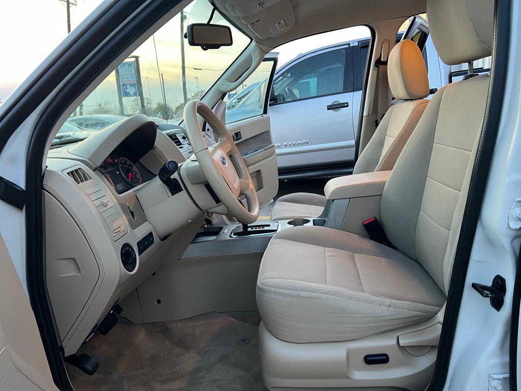 2011 Ford Escape Image 12