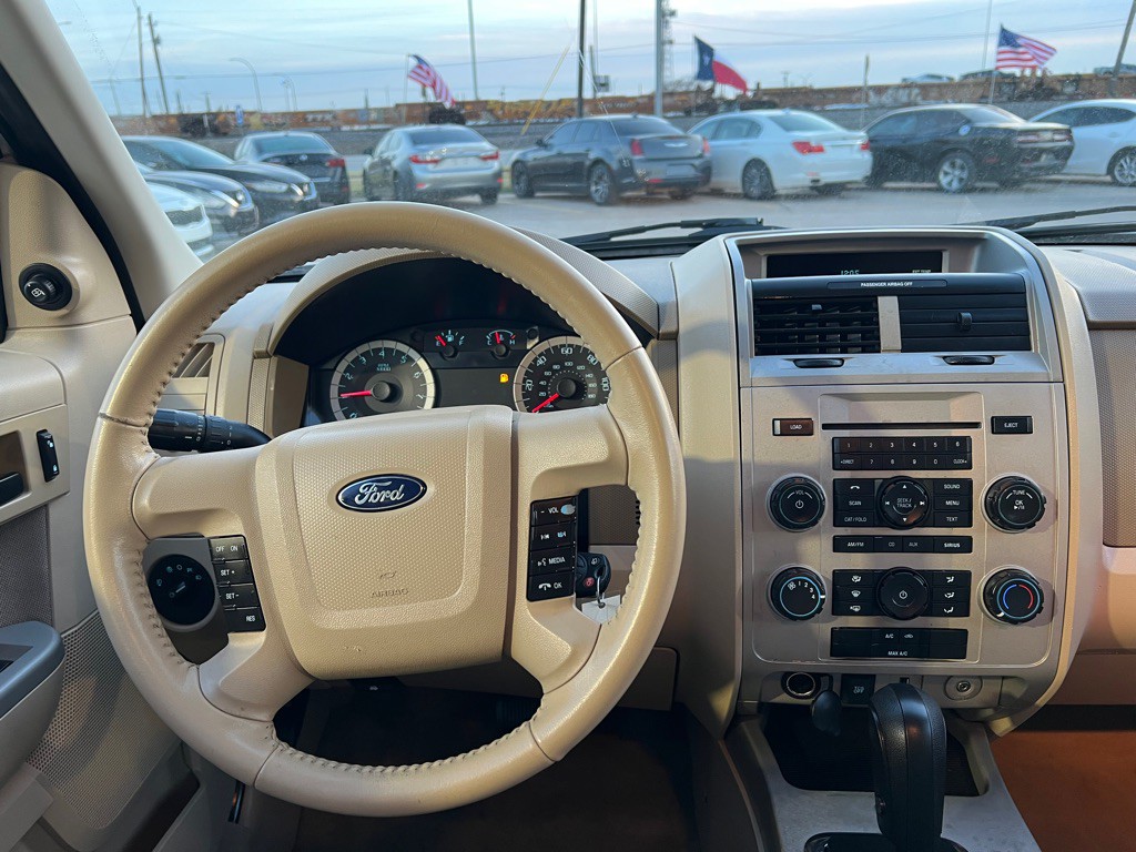 2011 Ford Escape Image 16