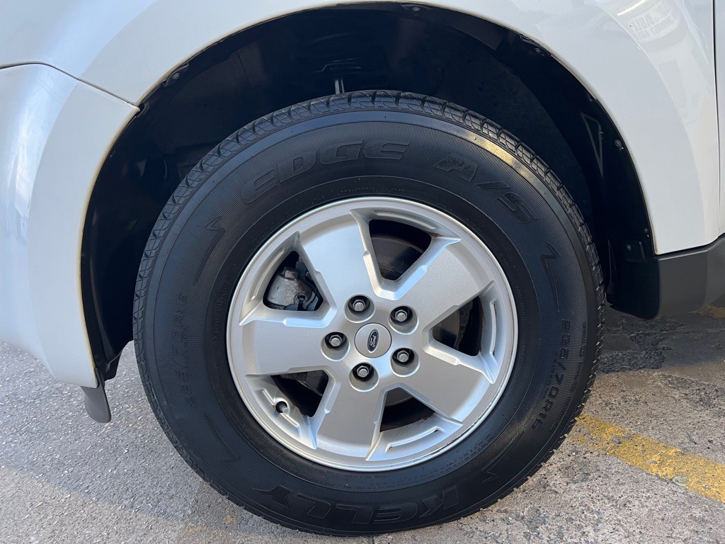 2011 Ford Escape Image 20