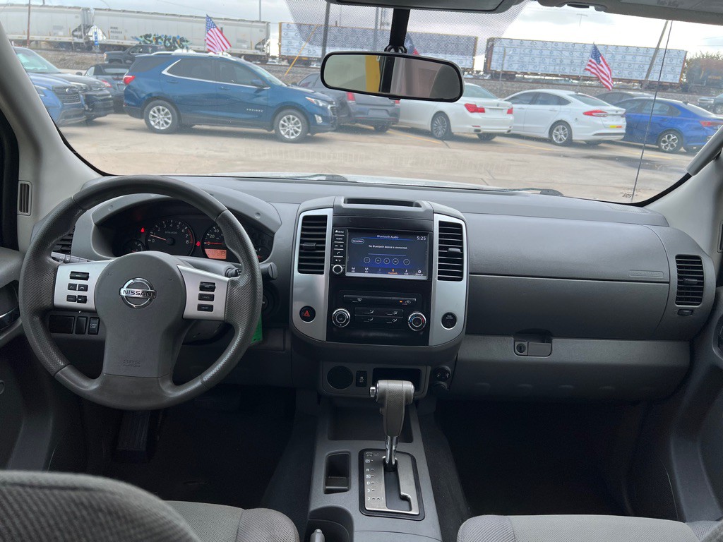 2019 Nissan Frontier Image 15