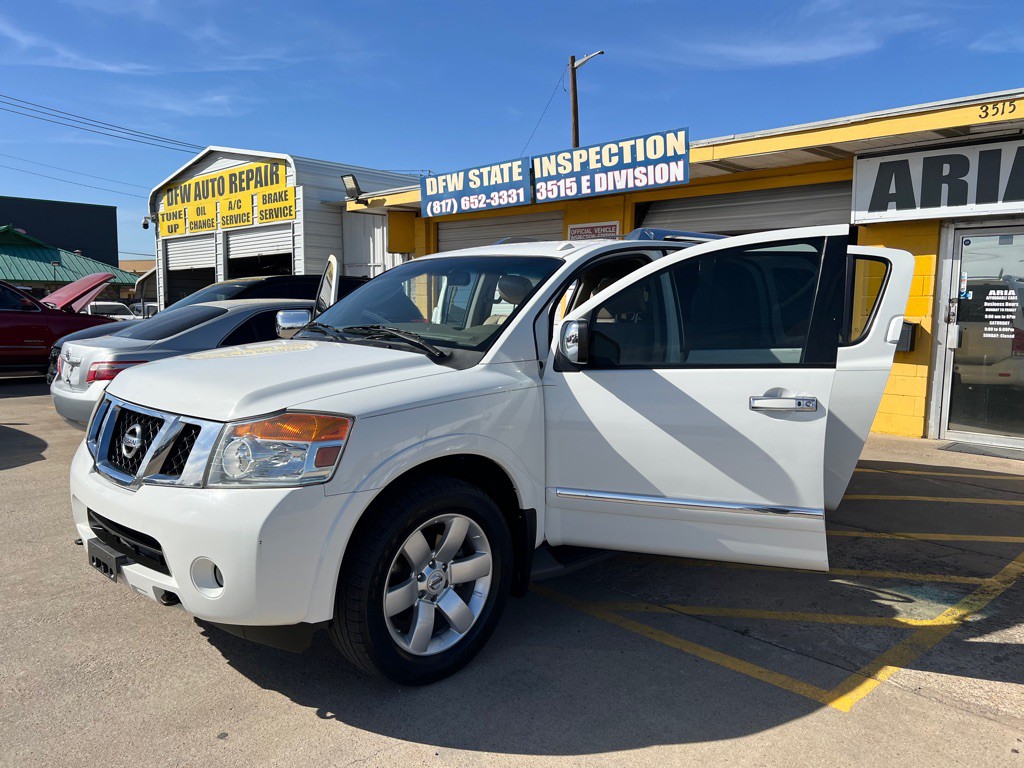 2012 Nissan Armada Image 9