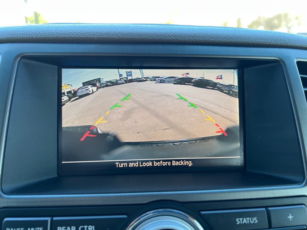 2012 Nissan Armada Image 25