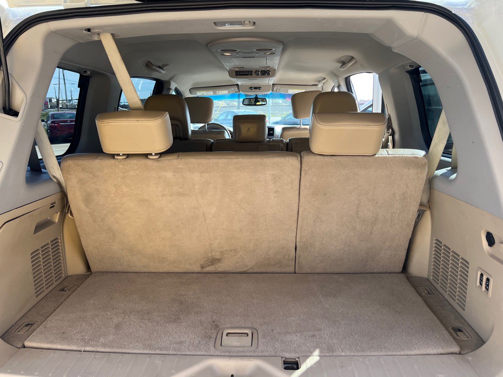 2012 Nissan Armada Image 26