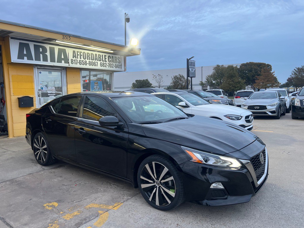 2020 Nissan Altima Image 1