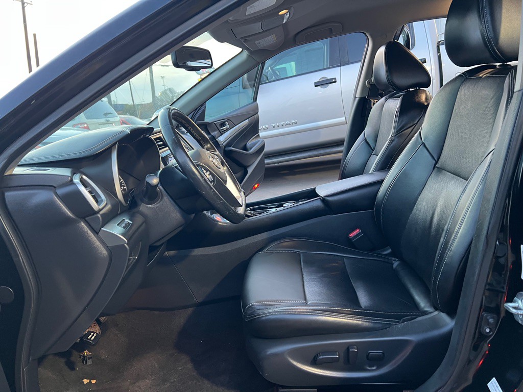 2019 Nissan Maxima Image 11