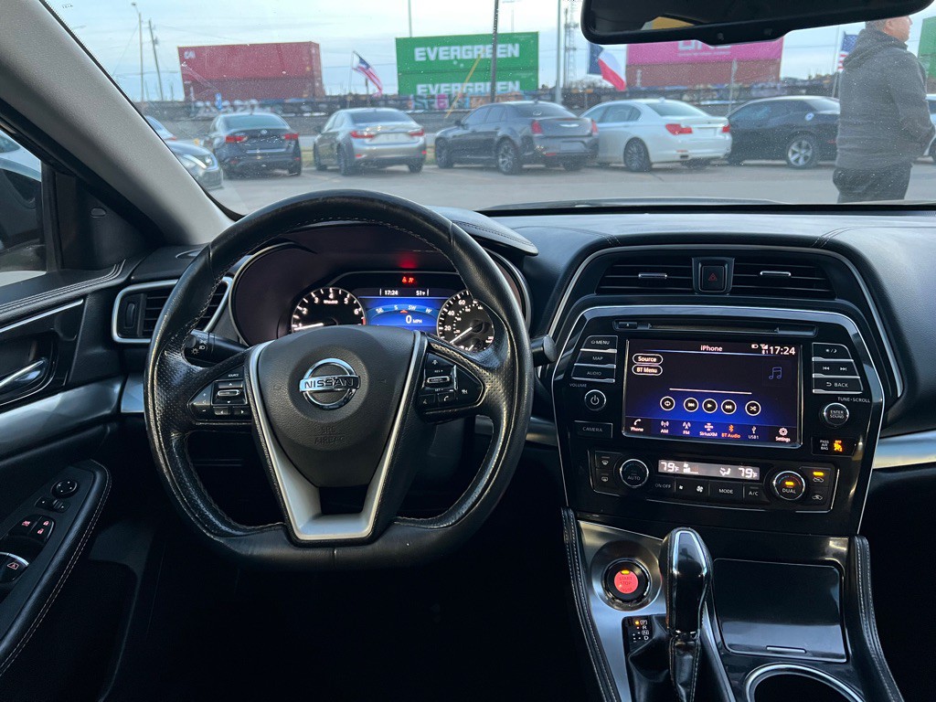 2019 Nissan Maxima Image 15