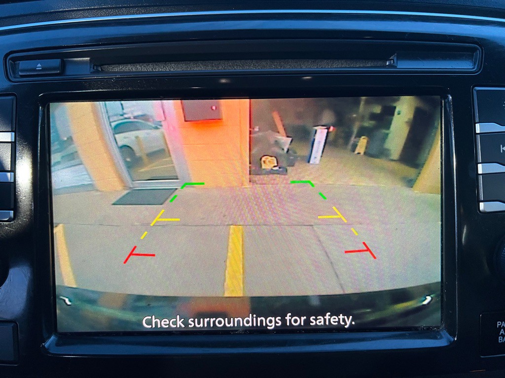 2019 Nissan Maxima Image 17