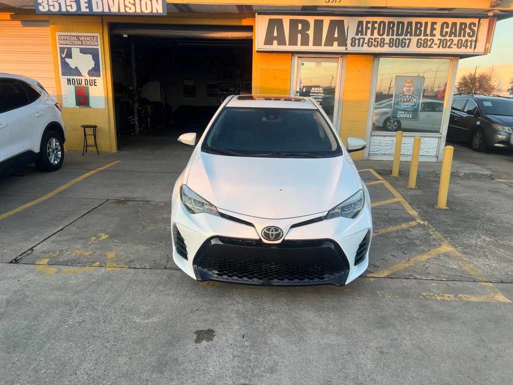 2018 Toyota Corolla Image 2