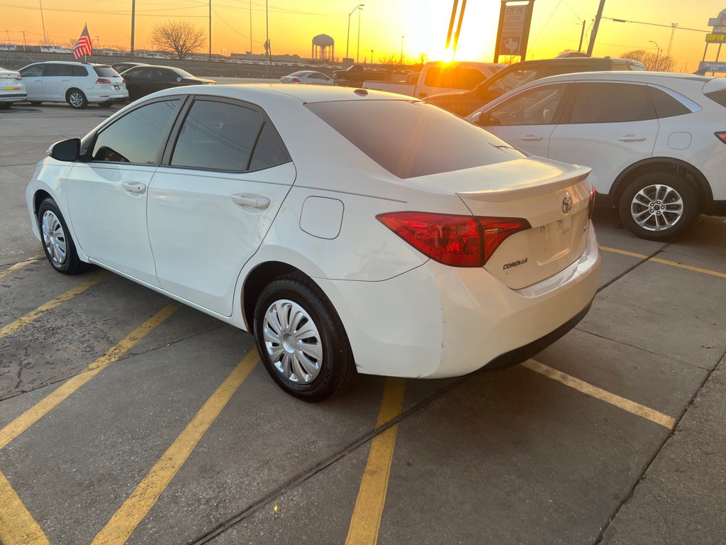 2018 Toyota Corolla Image 4