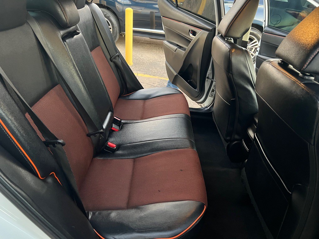 2018 Toyota Corolla Image 14