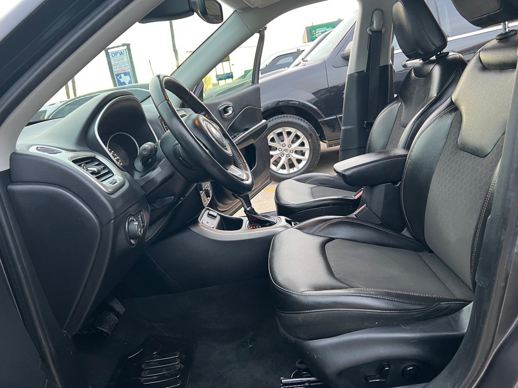 2018 Jeep Compass Image 12