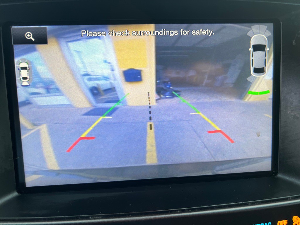 2016 Ford Explorer Image 18