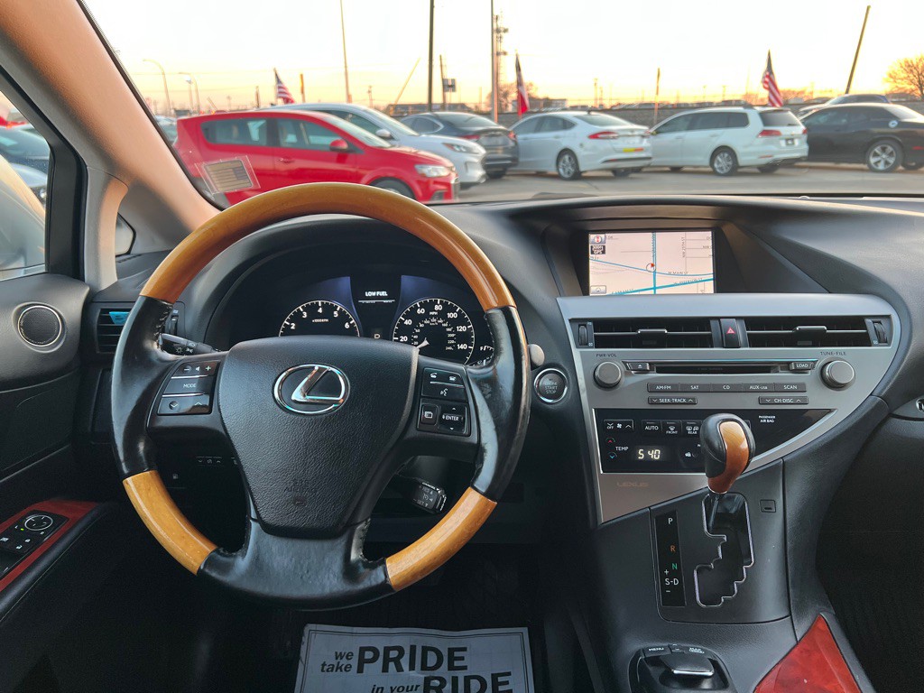 2012 Lexus RX Image 16