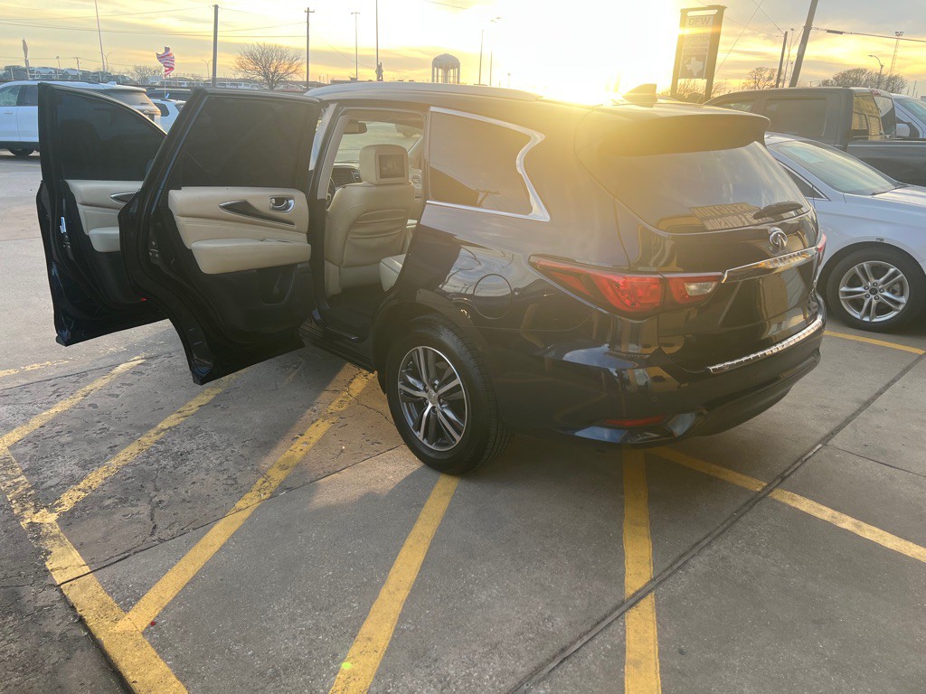 2018 INFINITI QX60 Image 9