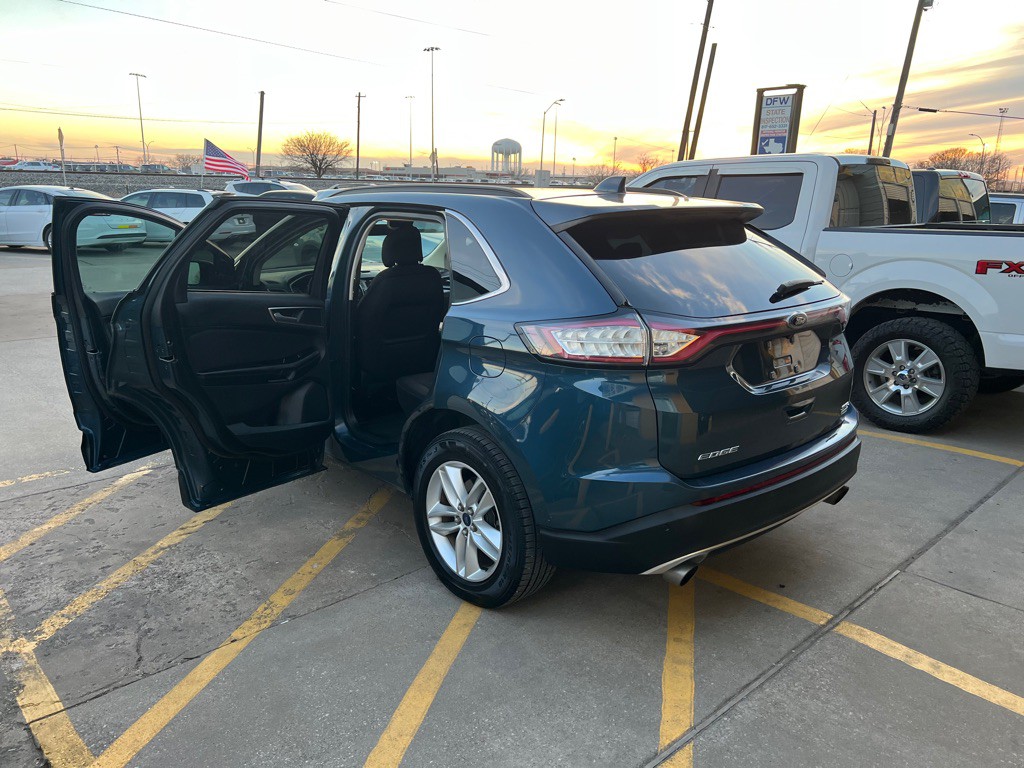 2016 Ford Edge Image 9