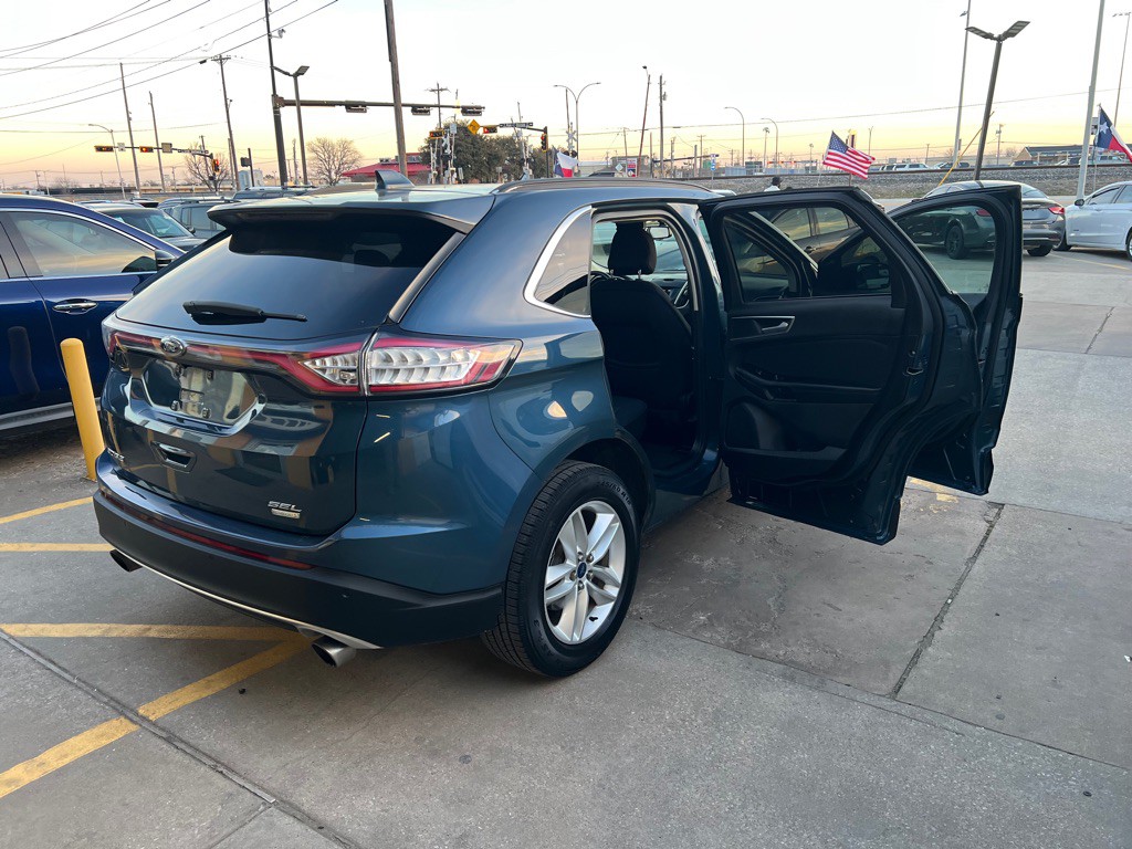 2016 Ford Edge Image 10