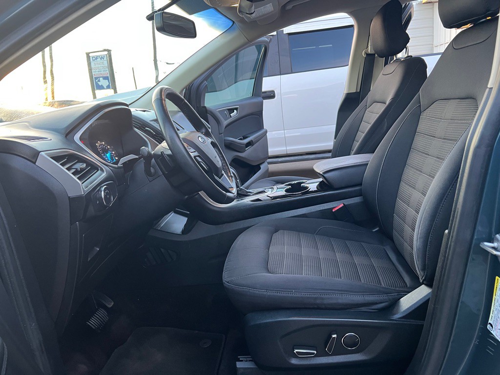 2016 Ford Edge Image 12