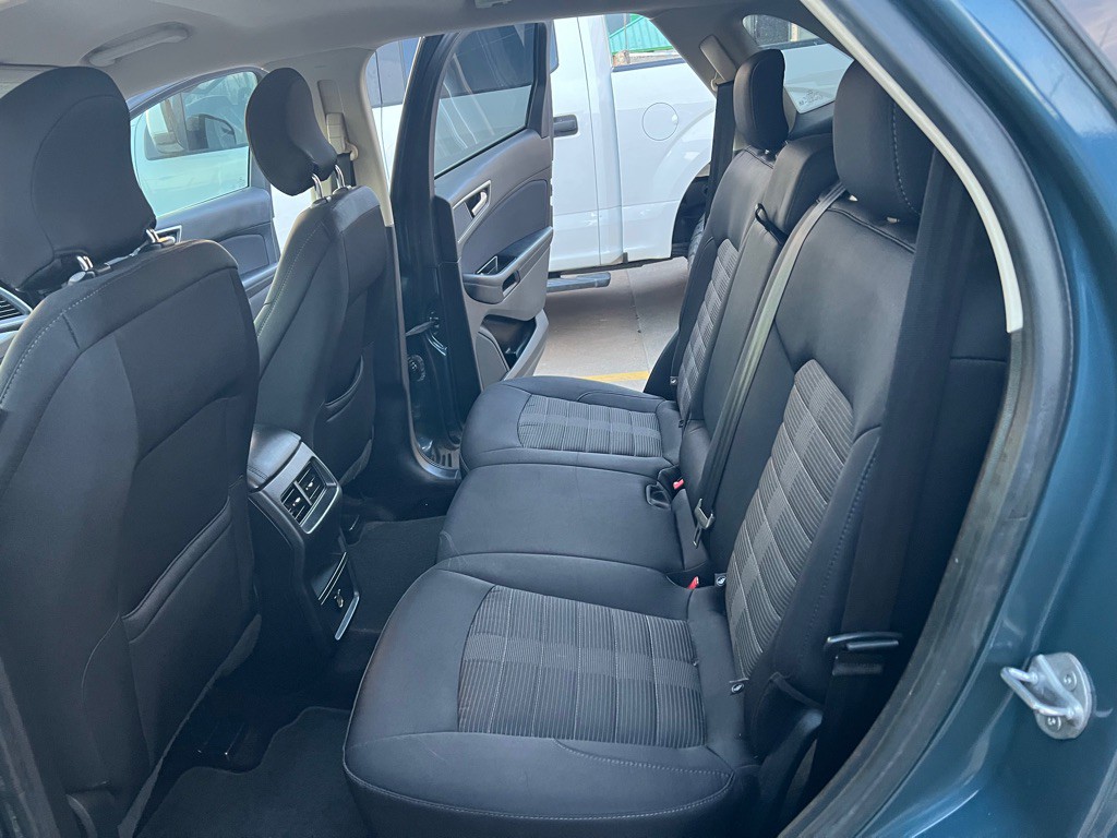 2016 Ford Edge Image 14