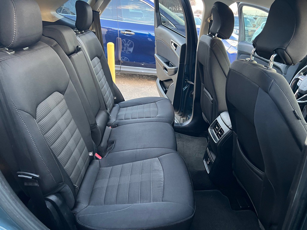 2016 Ford Edge Image 15