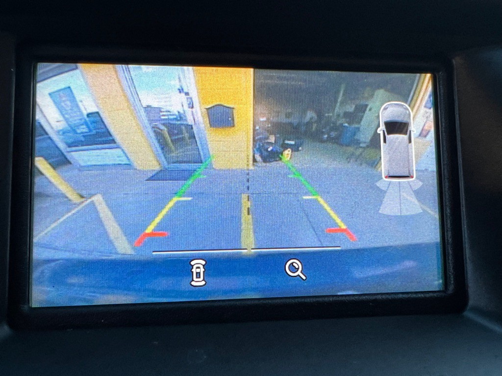 2016 Ford Edge Image 19