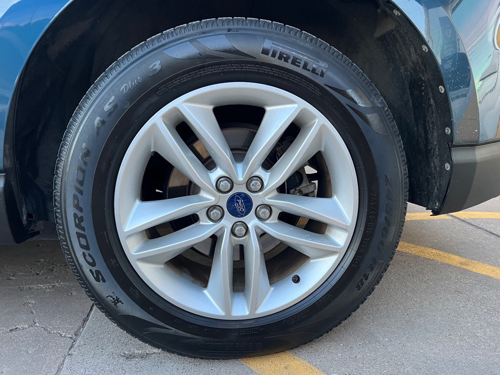 2016 Ford Edge Image 20