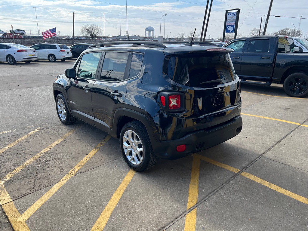 2017 Jeep Renegade Image 4