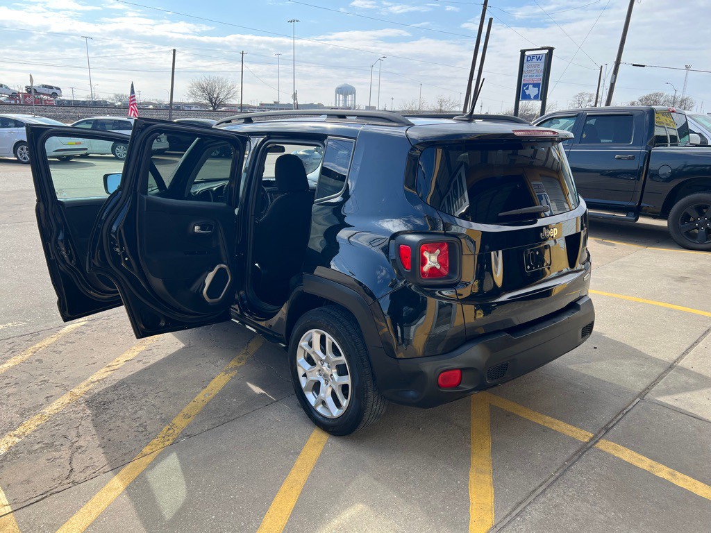 2017 Jeep Renegade Image 9
