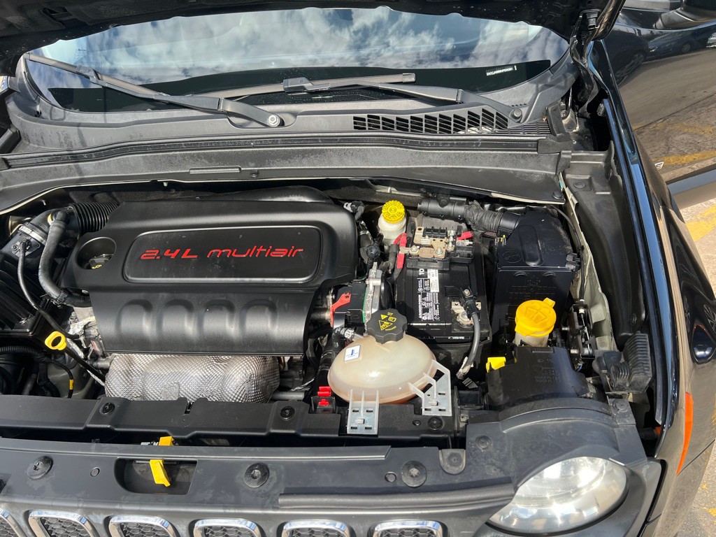 2017 Jeep Renegade Image 21