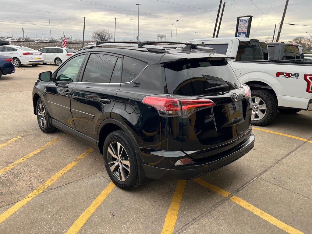 2018 Toyota Rav4 Image 4