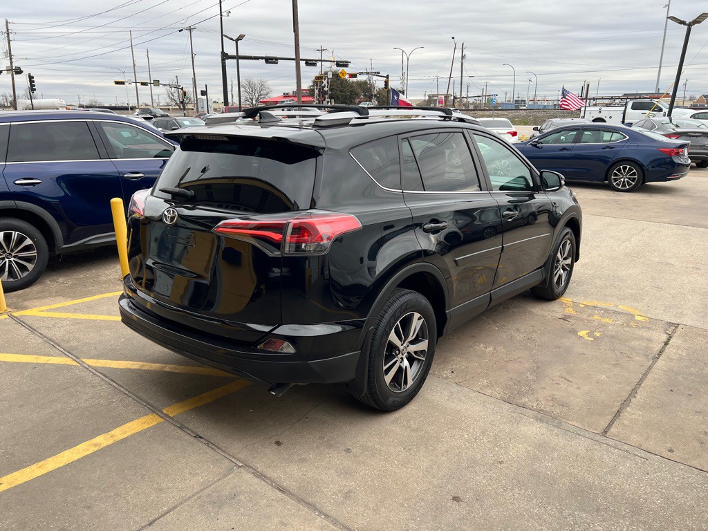 2018 Toyota Rav4 Image 5
