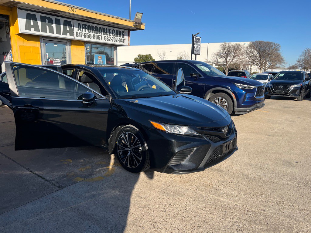 2019 Toyota Camry Image 6