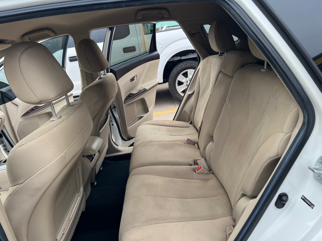 2013 Toyota Venza Image 14