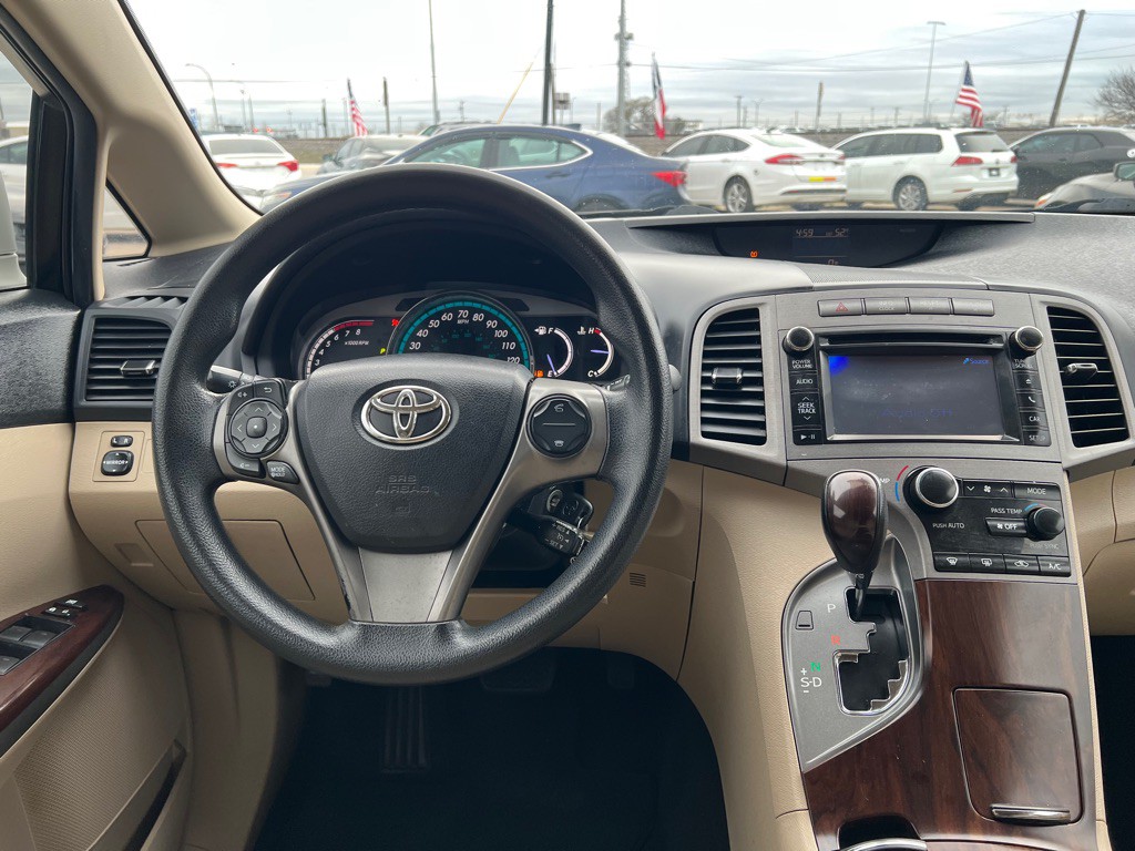 2013 Toyota Venza Image 16